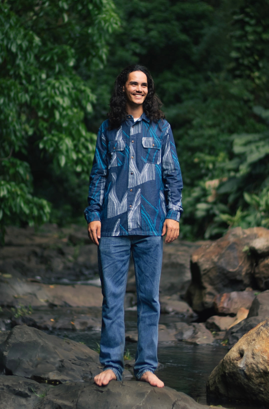 Nā Kahawai o Waipi'o | Kāne Longsleeve Overshirt - indigo