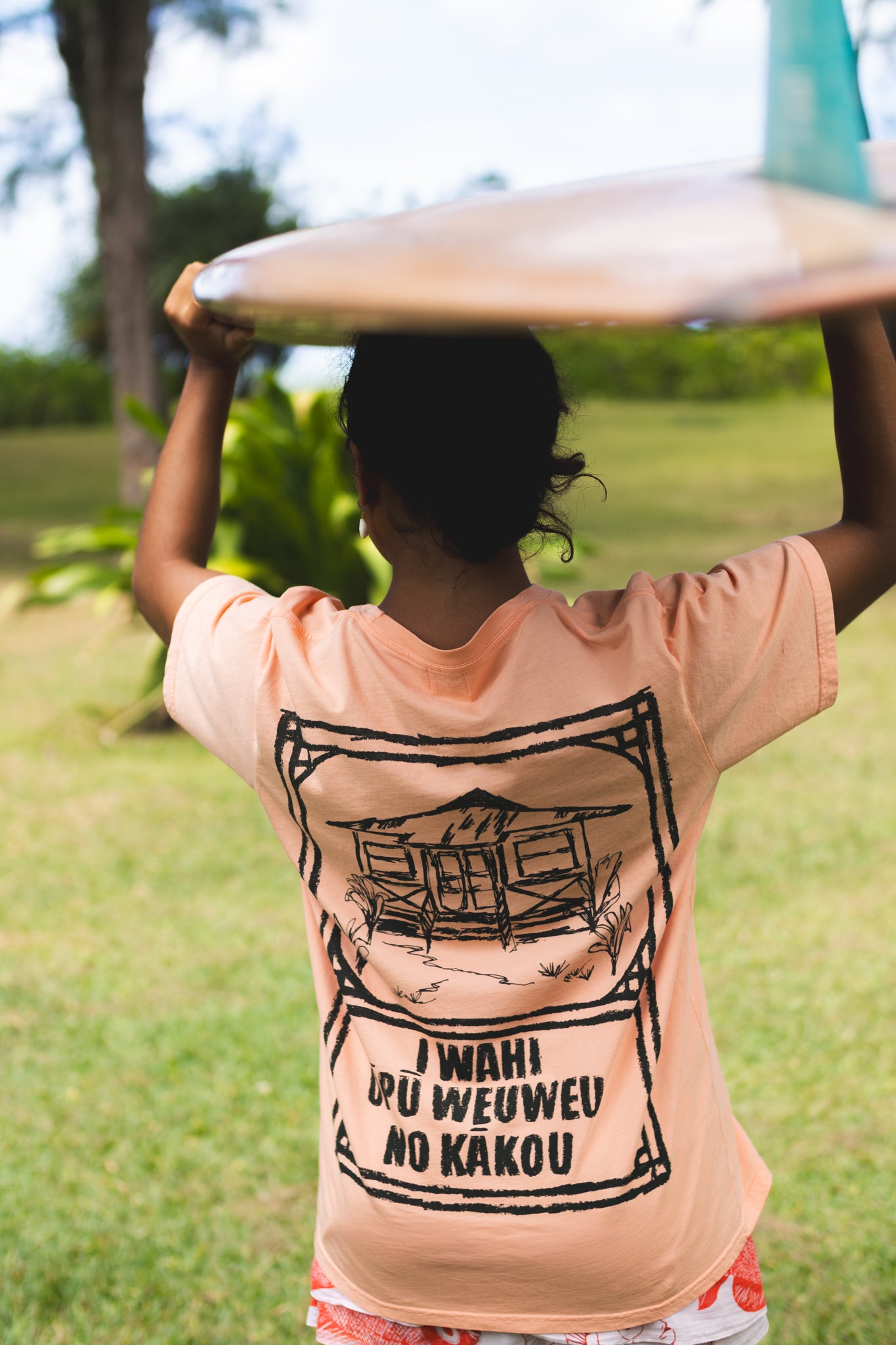 Ōpū Weuweu | Unisex Tee - peach