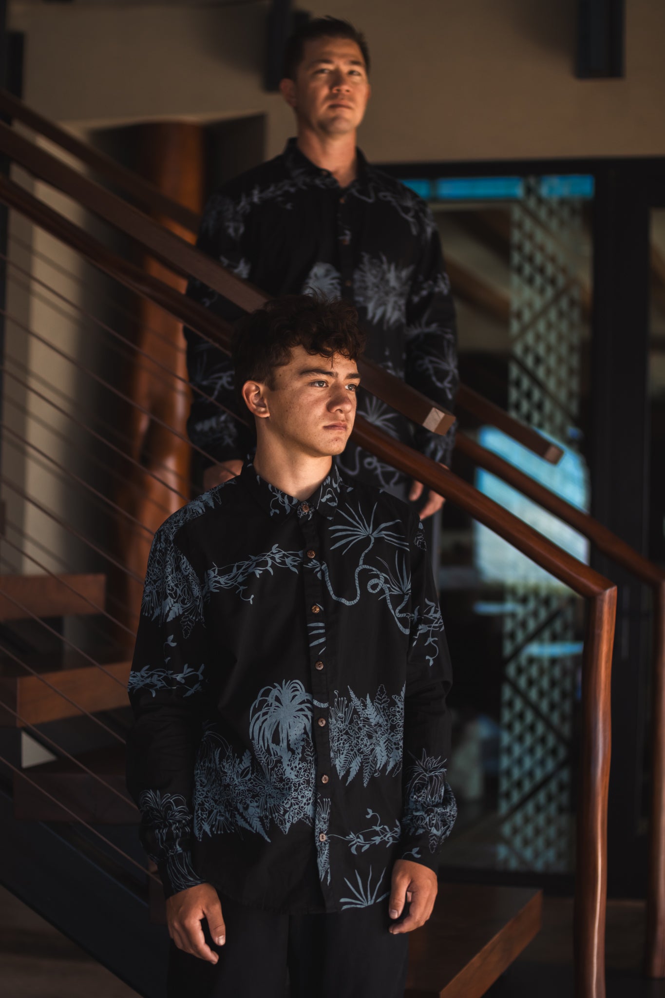 Kuahu | Long-sleeve aloha shirt - black
