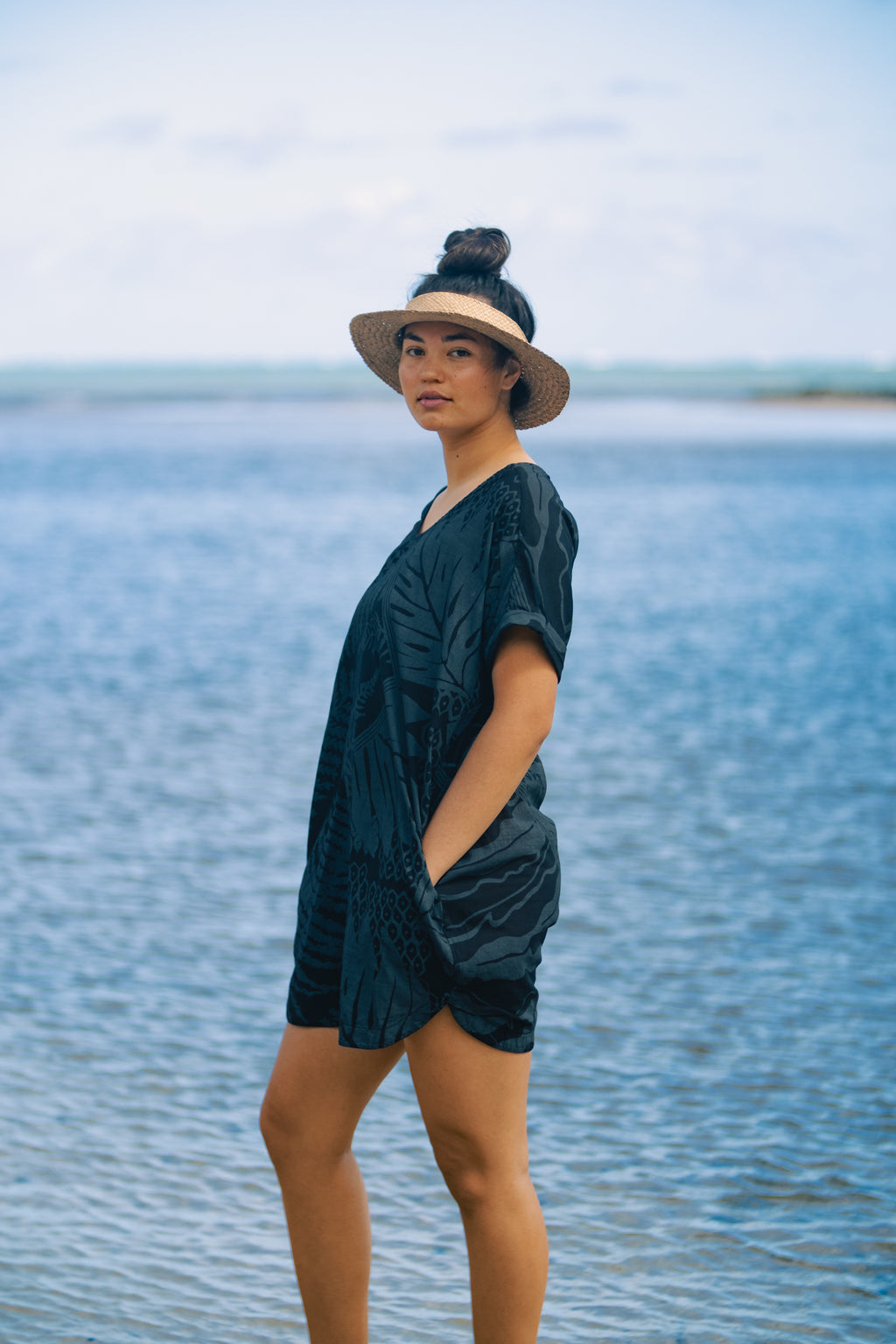 Hālanalana | Kimono Dress - black