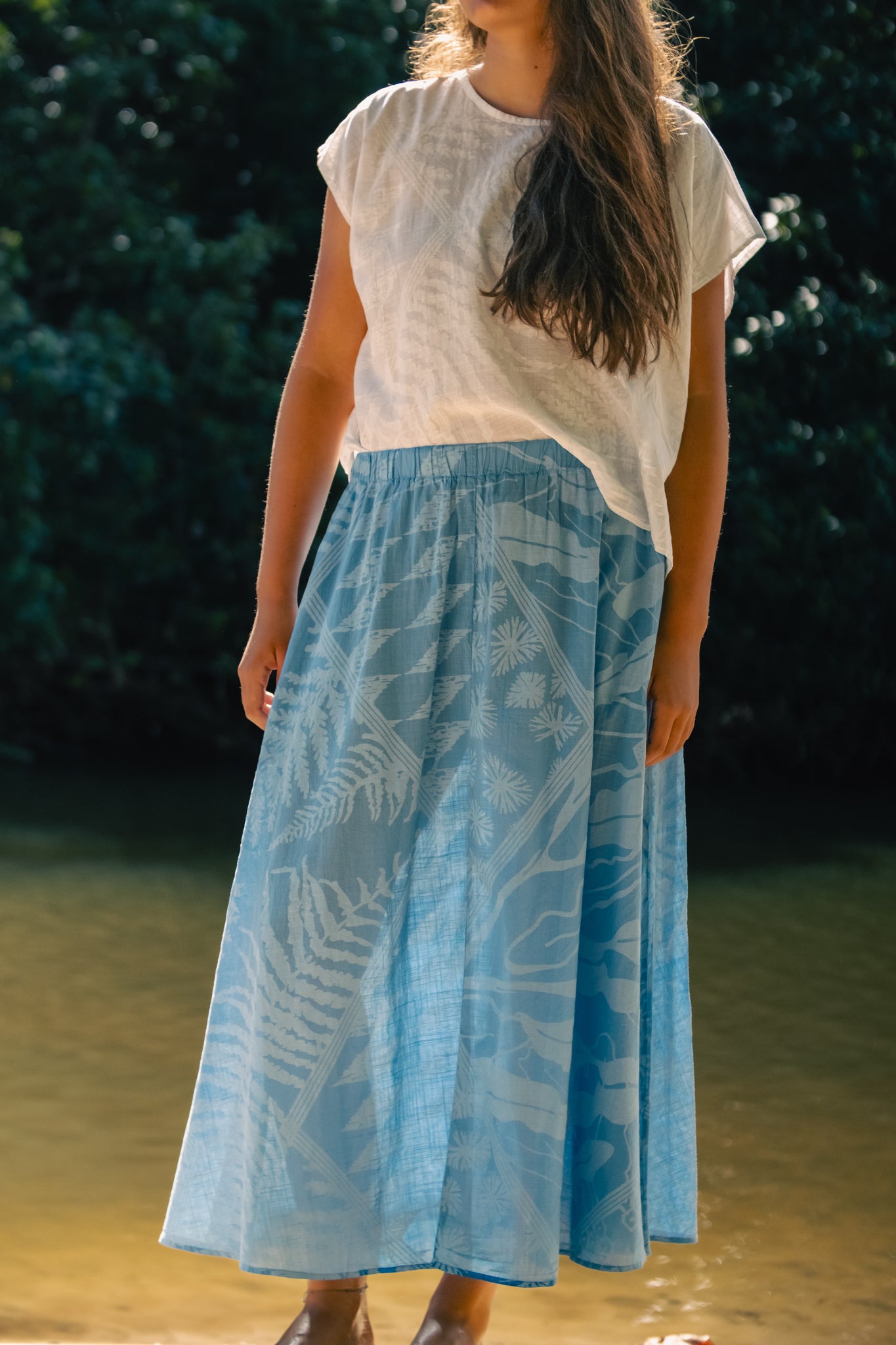 Hālanalana | Full Skirt - light blue