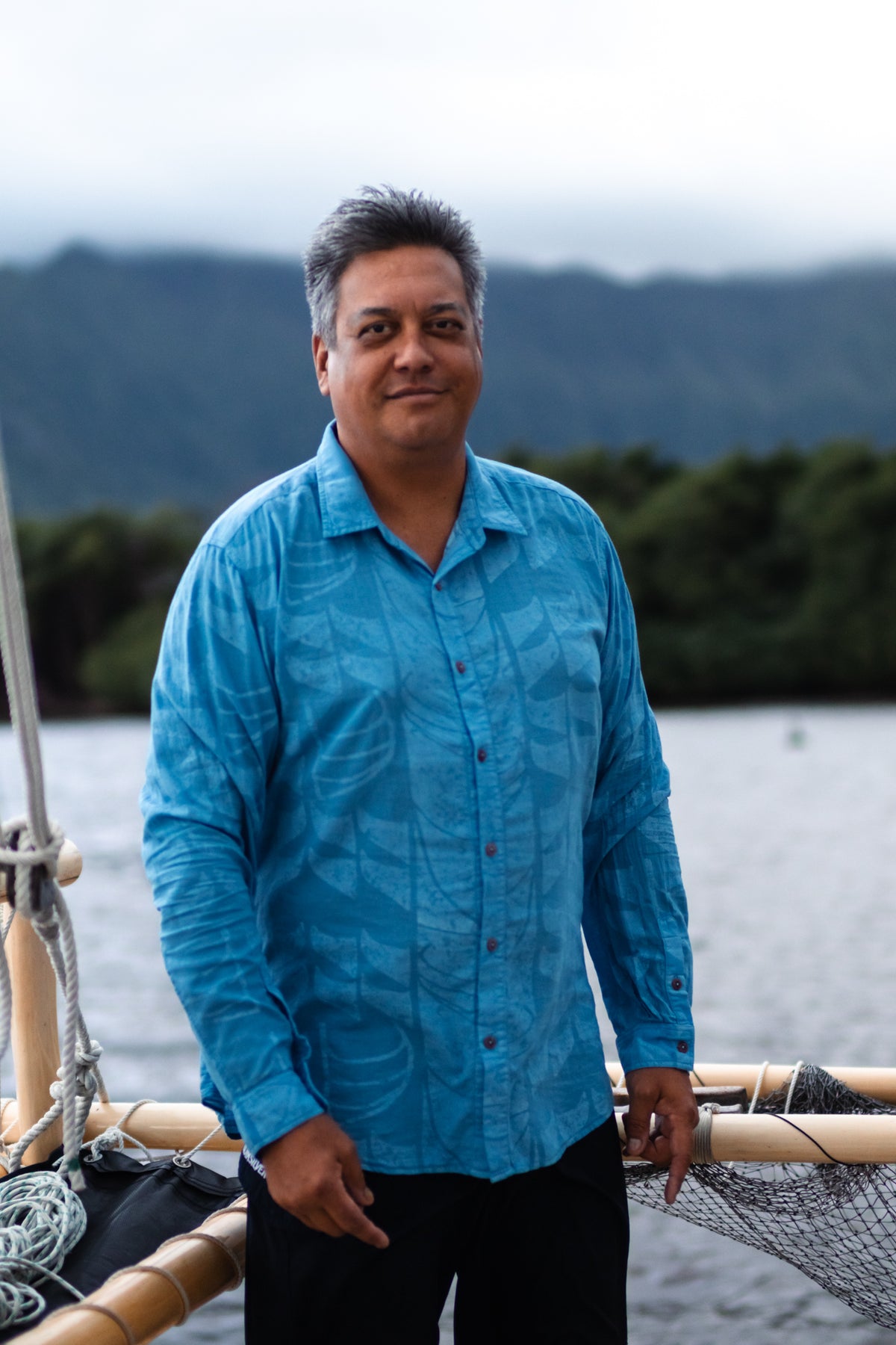 He Waʻa He Moku | Longsleeve Aloha Shirt - blue