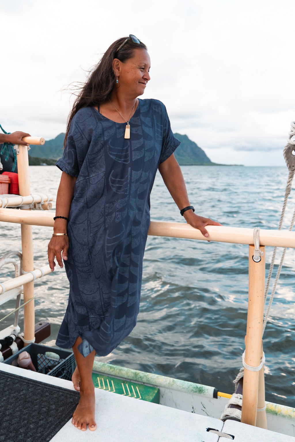 He Waʻa He Moku | Maxi Dress - charcoal